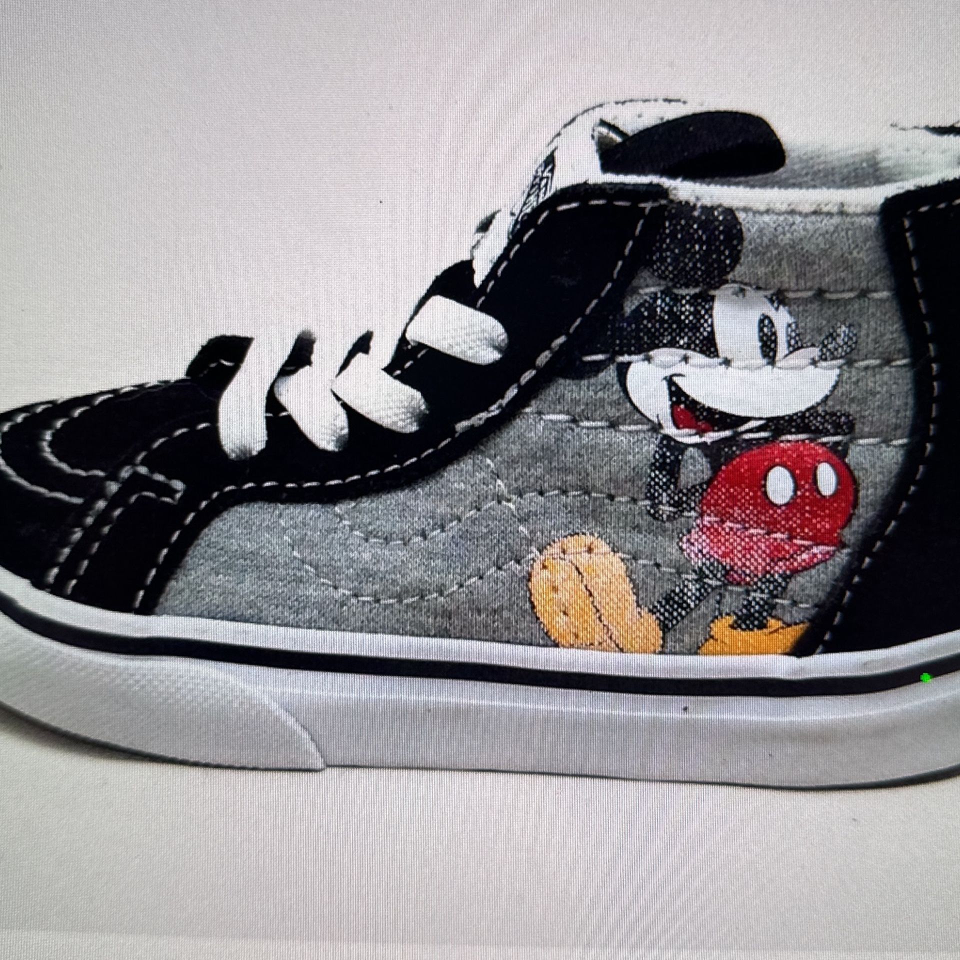 Vans Unisex Mickey Mouse Skate Shoe / 2T White Black Gray