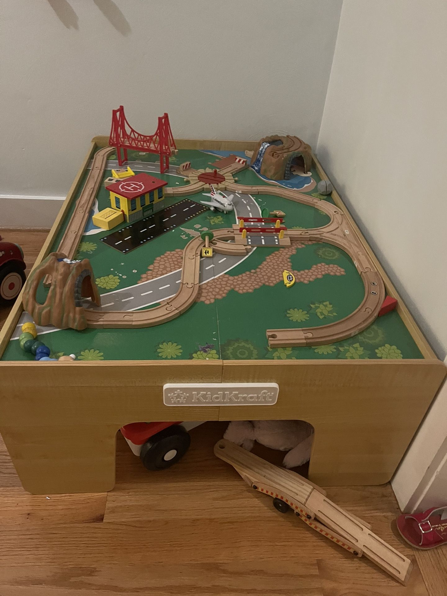 Kidcraft Train Table With Storage And Pieces