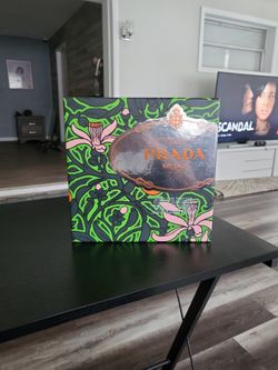 Prada Box