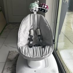 mamaRoo® multi-motion baby swing