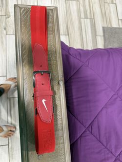 Women’s Softball Nike Red Elastic Belt with Red Leather Accents