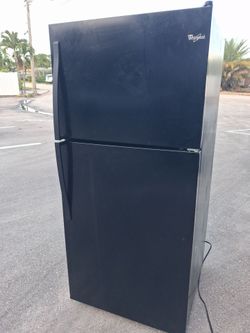 Whirlpool Black 30 W x 65 H Top Freezer Bottom Fridge LIKE NEW!