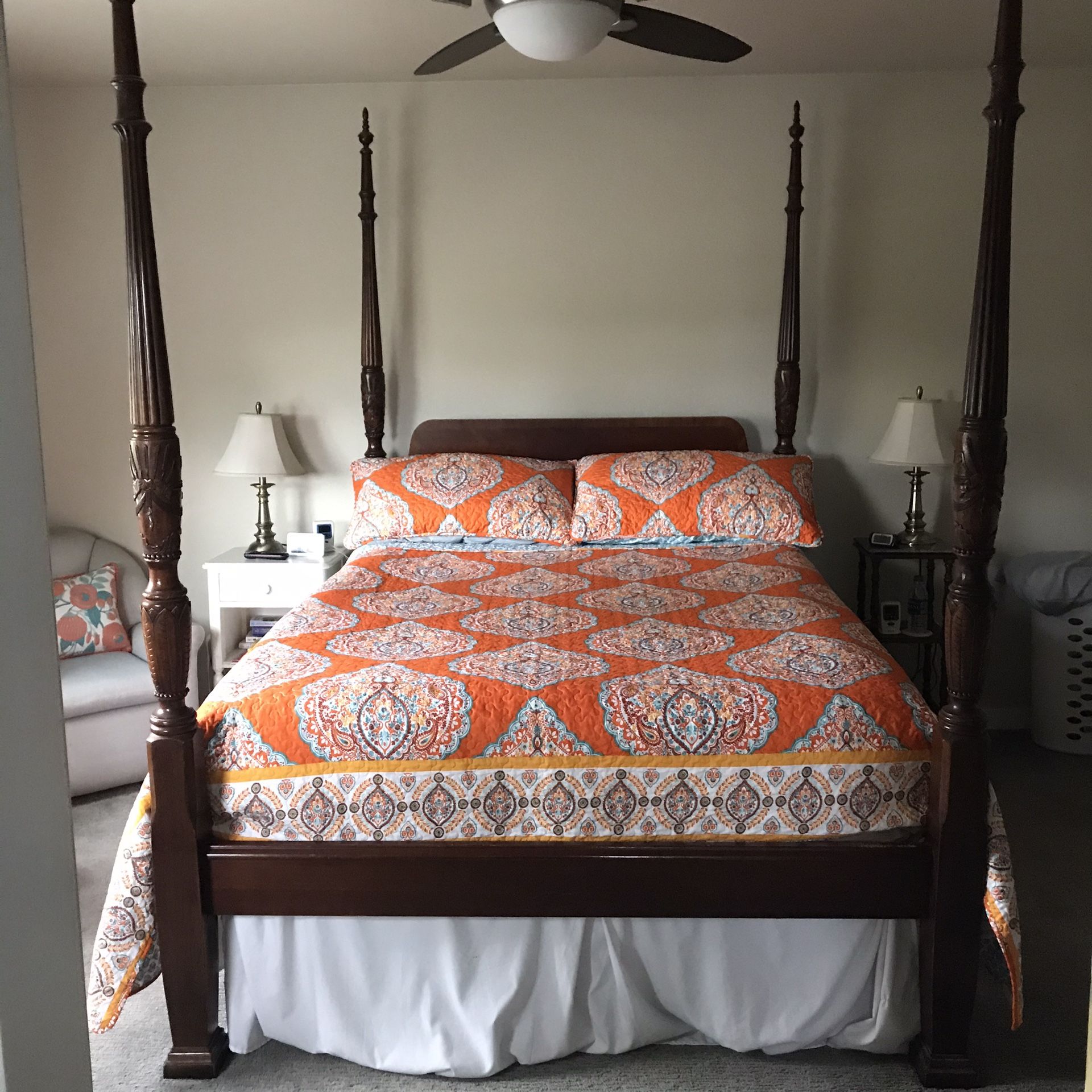Queen bed frame almost new