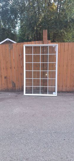 Vinyl Picture Window 48x72 Grids