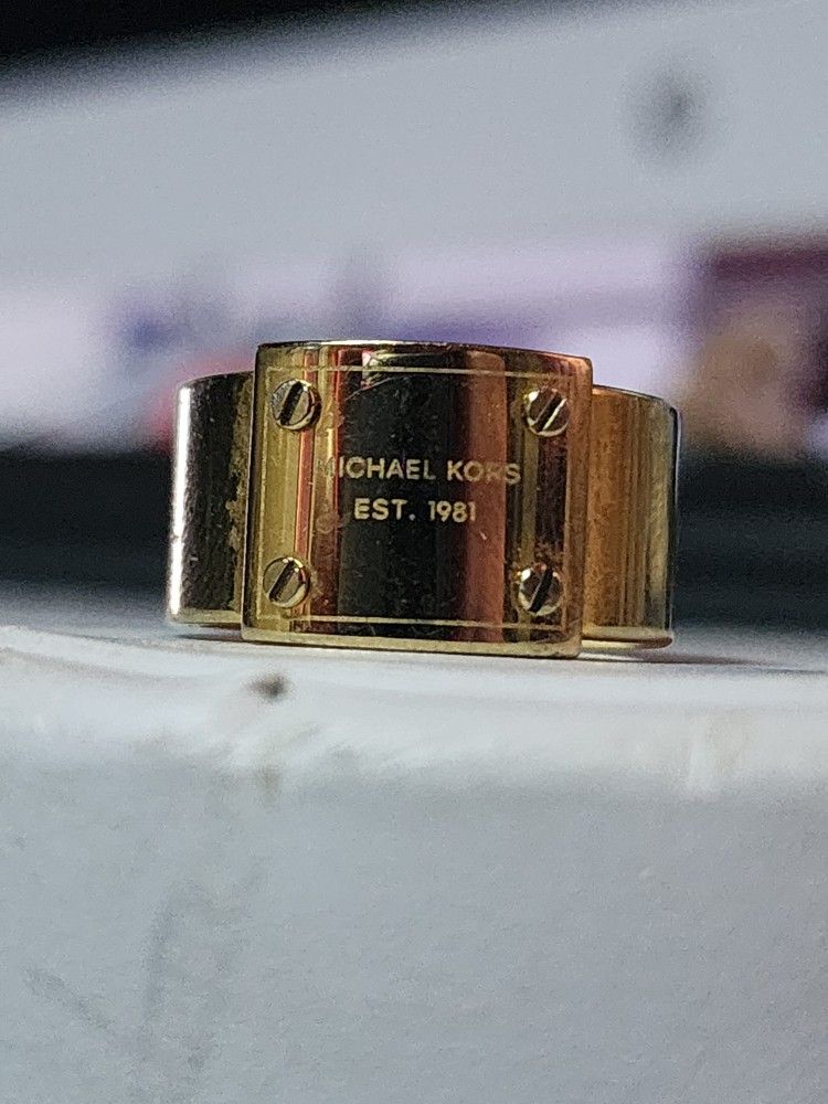 Michael Kors Ring Size 8