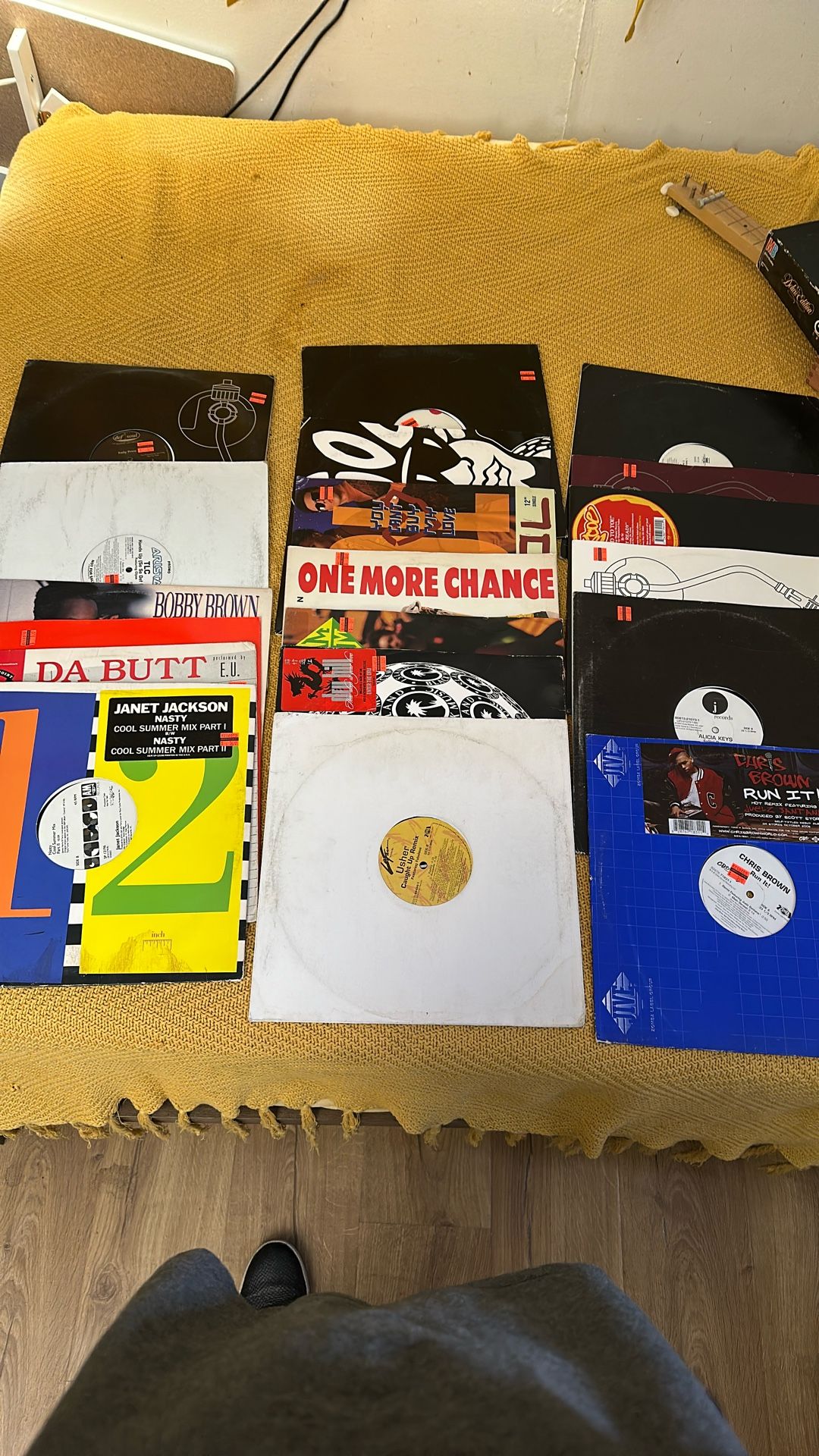 19 Promo Singles 80’s 90’s and Early 2000’s