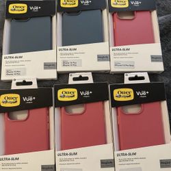 BRAND NEW LOT OF 37 PHONE CASES AND SCREEN PROTECTORS FOR IPHONES!  OTTERBOX, SPECK, BODY GLOVE, ZAGG, ETC