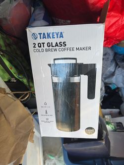 TAKEYA

2 QT GLASS COLD BREW COFFEE MAKER