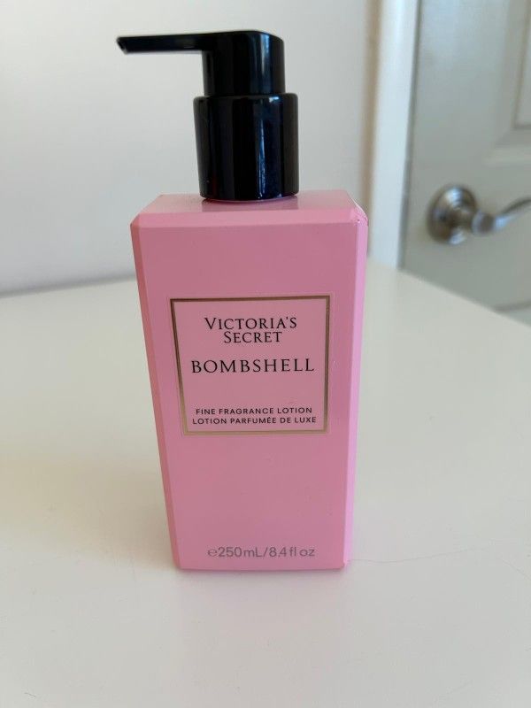 Victoria's Secret Bombshell Lotion