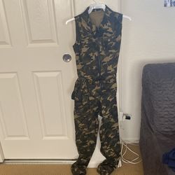 Camouflage jumpsuit With belt