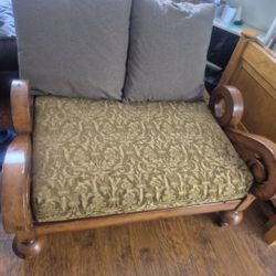 Lounge Chair/ Sillon 