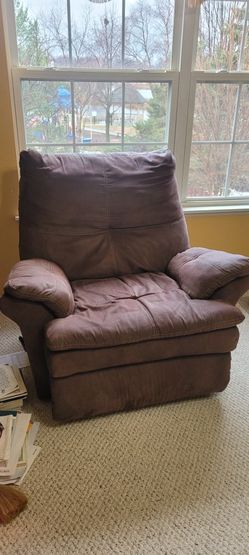 Recliner Chair