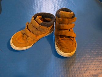 Old Navy 8.5/9 Toddler boys