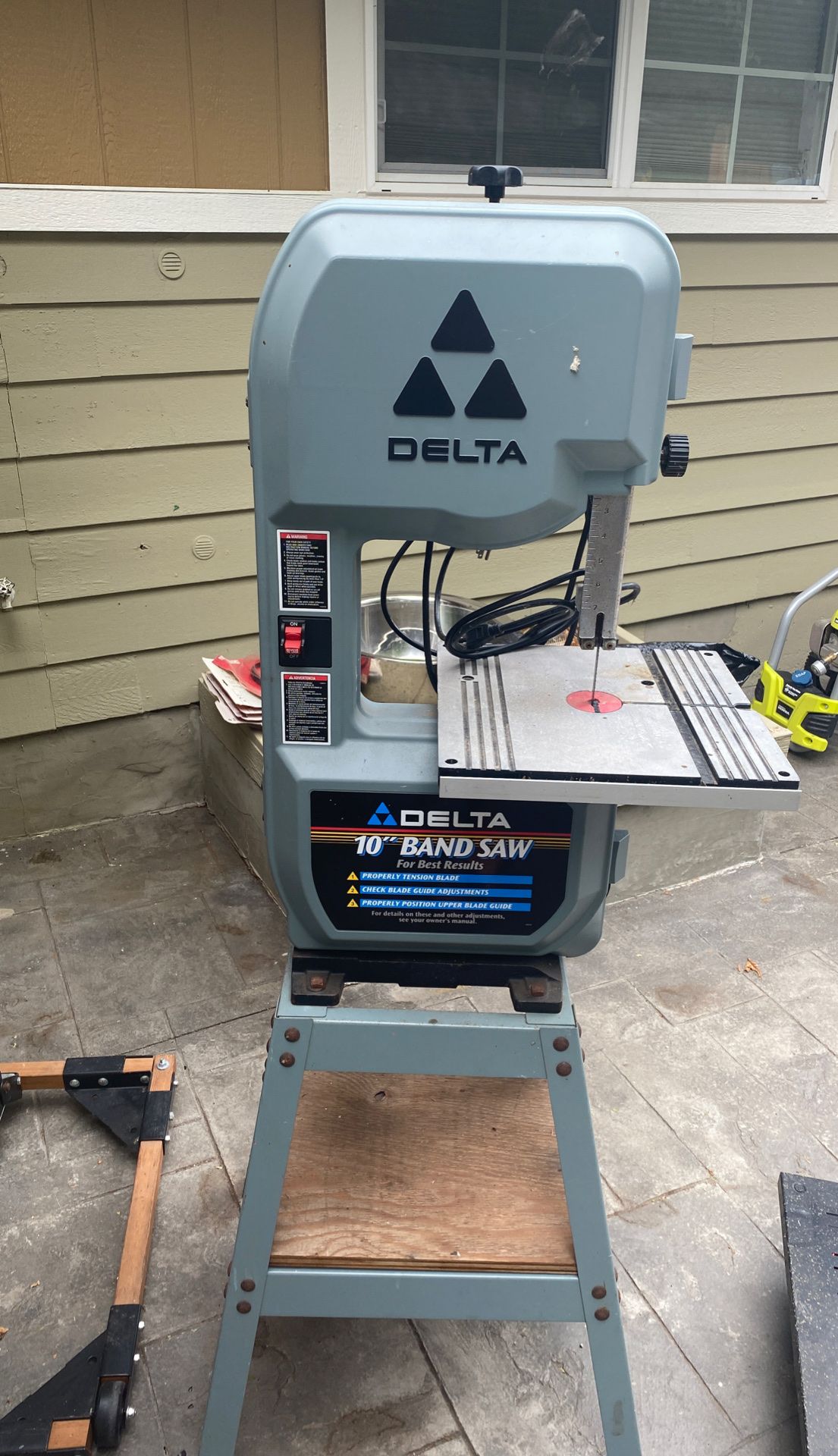 Delta Band Saw 10” with accessories and shop master