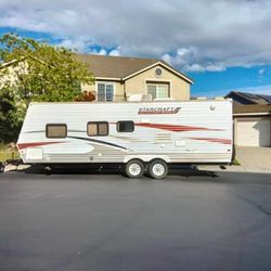 2011 Trailer 29' Trailer End To End Very Good Condition