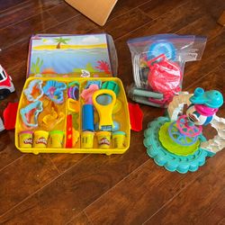 Huge Lot Of Play Doh Kits,tools And Toys
