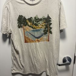 Goodfellow & Co Men's White Nature Graphic Crew Neck Short Sleeve T-Shirt L