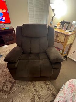 Free Swivel recliner