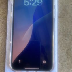 iPhone 13 Pro With 250 gig Very Good Condition No Crash.everything is Working Perfect  Just Needed With  Any Update Carrier You Can Used It Thank You 