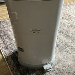 Baby/toddler/adult Diaper Can - Akord