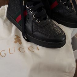 Boys Gucci Sneakers Size 11.5k 