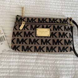 Michael Kors Clutch