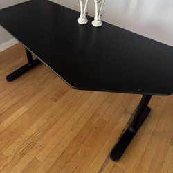 Large Desk
