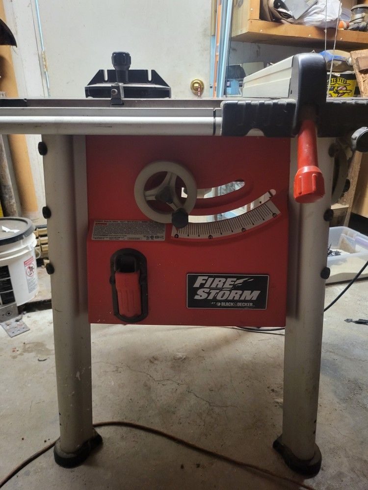 Black And Decker Table Saw 