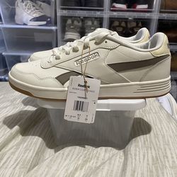 Sz 11 Men’s Reebok New $30 FIRM NO TRADES