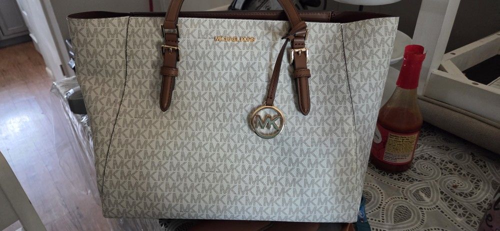 MK Tote Purse, MK Brown Purse, MK Sunglasses