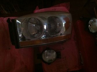Headlights​ and fog lights 2006 - 2008 ram 1500