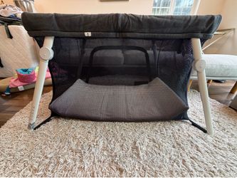 Guava Lotus Travel Crib