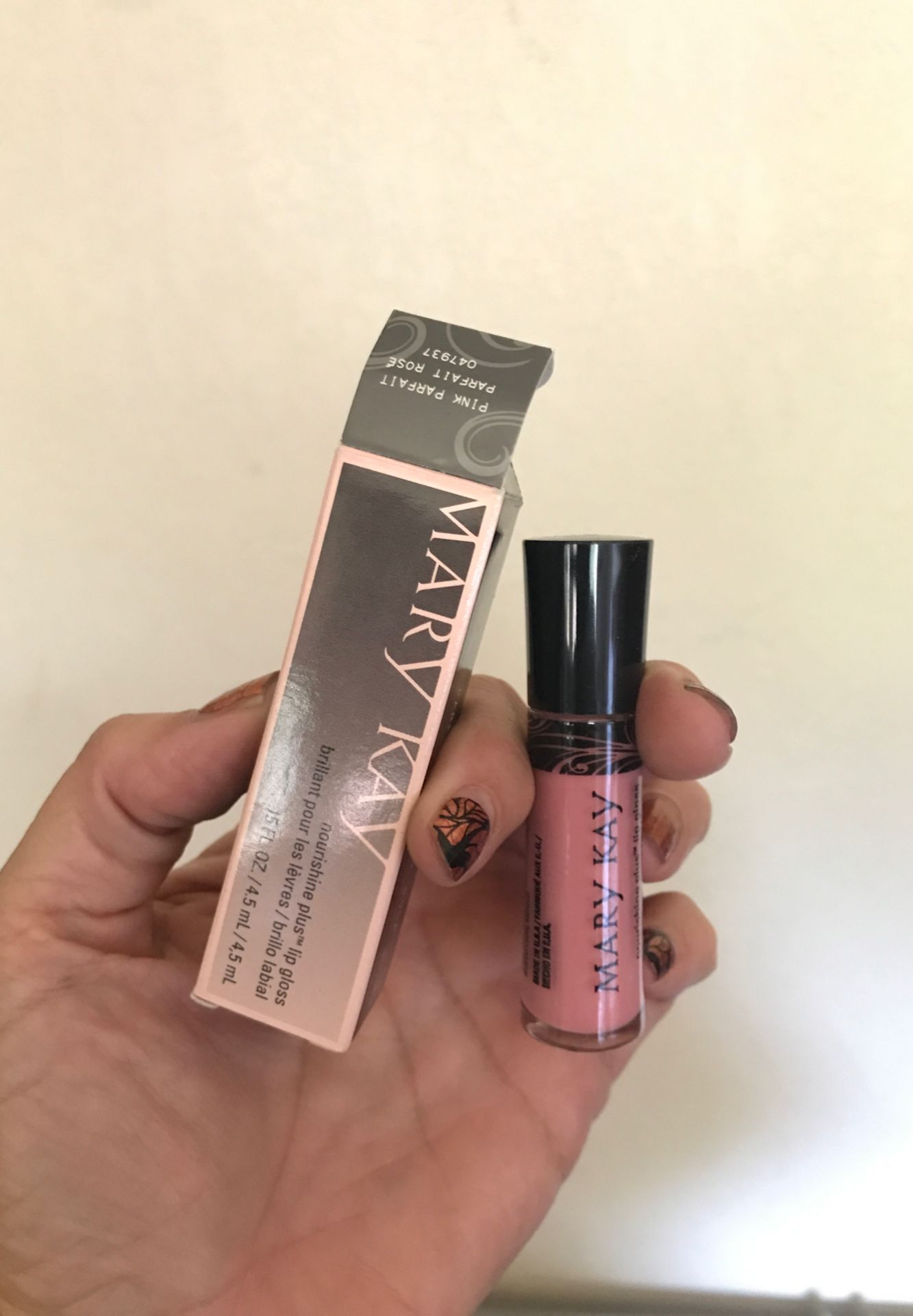 Mary Kay lip gloss