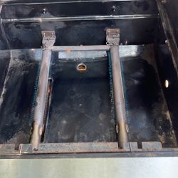 Char-broil 2 Burner 36000-BTU Liquid-Propane Gas Grill, Stainless Steel, Working Condition,.  Ignition Bottom, Doesn’t WoBut Can Use Lighters  Or Matc