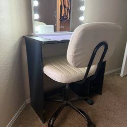 Makeup chair and desk for sale