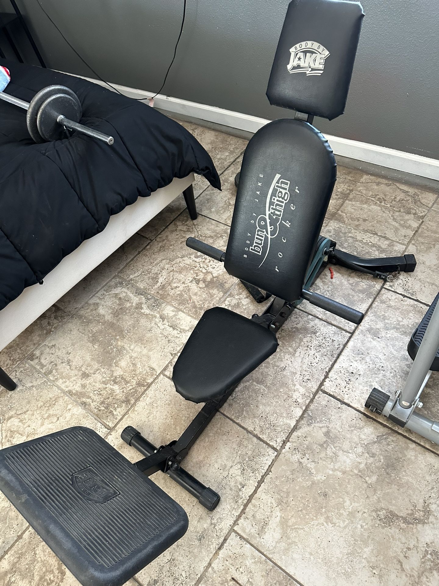 buns & thigh workout machine
