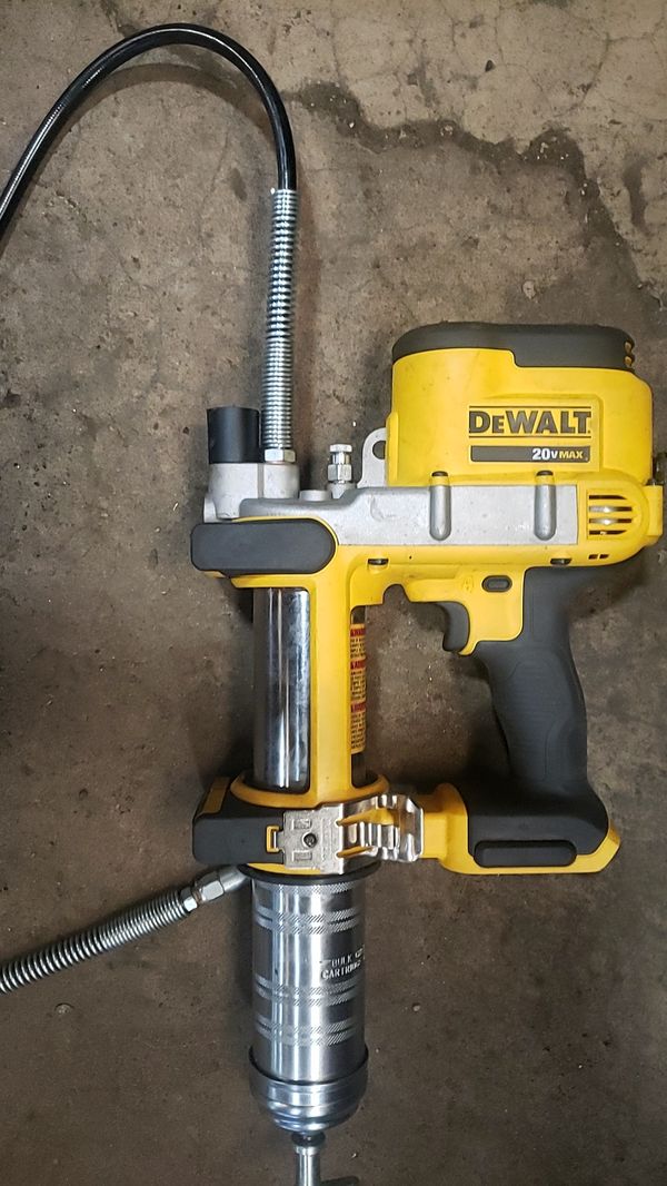 20 v dewalt grease gun for Sale in Chicago, IL OfferUp