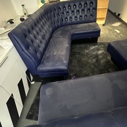 U Shape Custom Purple Sofa In Good Condition