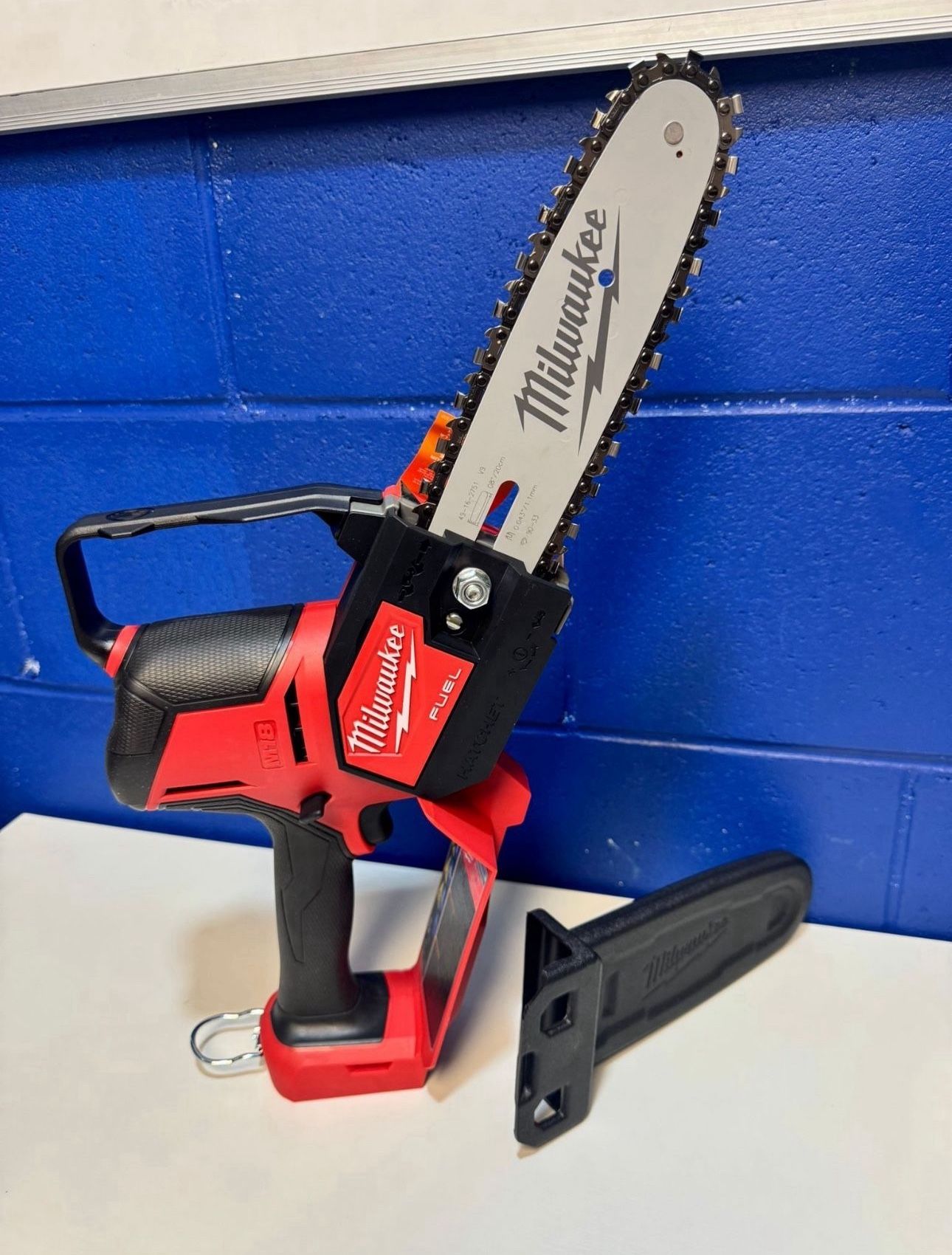 🔥 Milwaukee M18 Fuel Chainsaw Hatchet 8 In