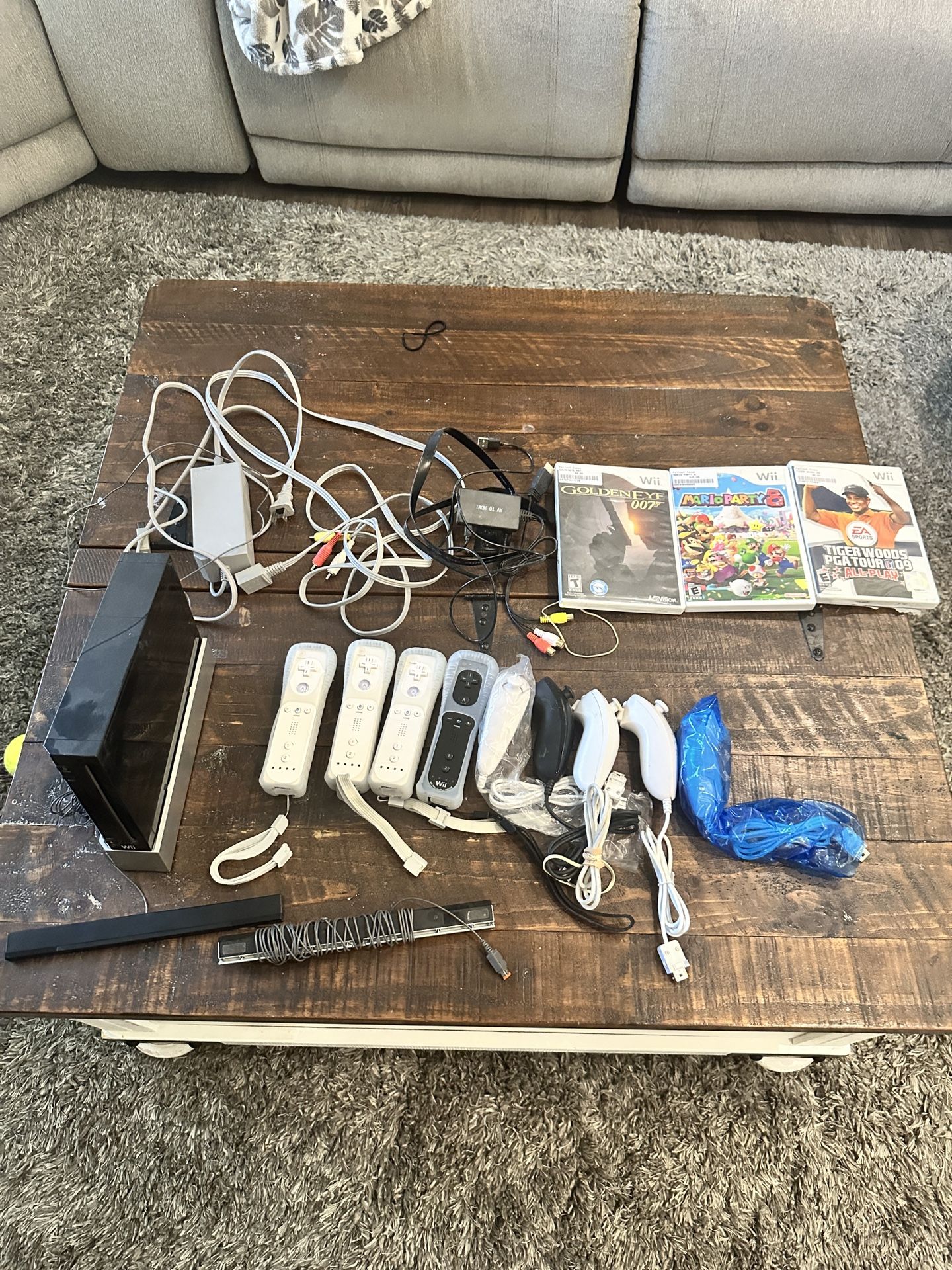 Nintendo Wii Black Bundle