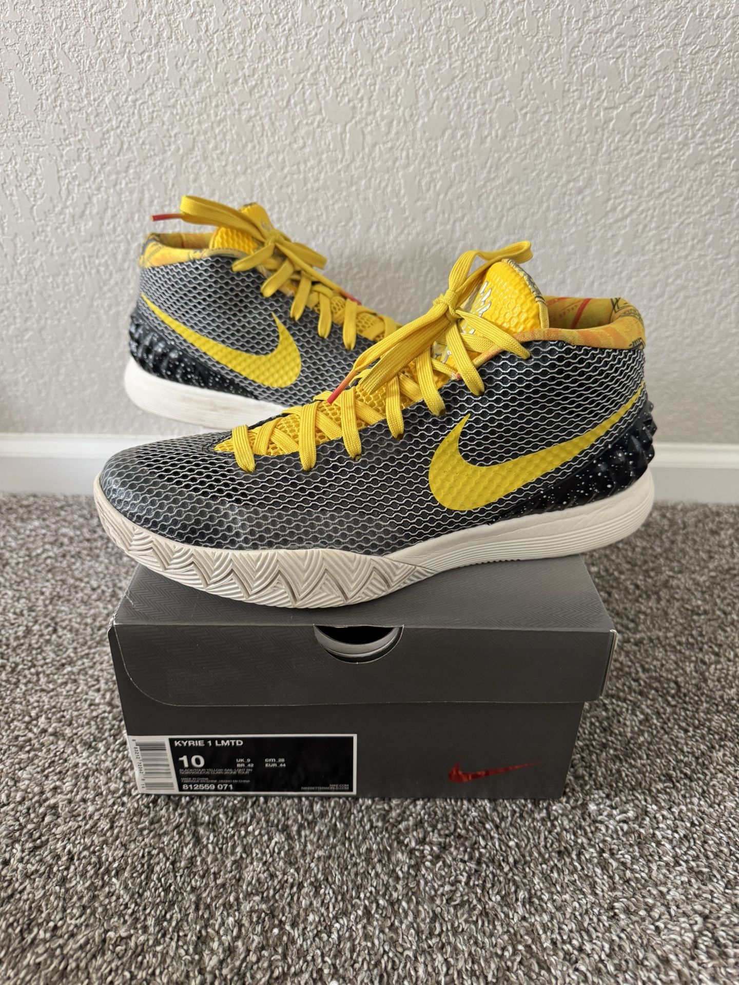 Nike Kyrie 1 Rise LMTD - Men’s Size 10