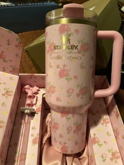 Stanley 1913 x LoveShackFancy Quencher H2.0 Flowstate™ Tumbler | 40 OZ