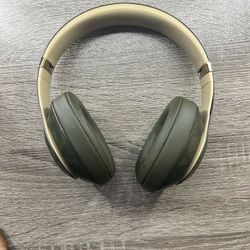 Beats Studio 3