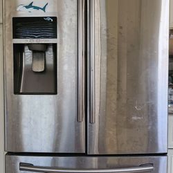 Samsung 28 Cu. Ft. Stainless Food Showcase French Door Refrigerator RF28HDEDBSR