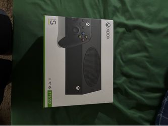 Xbox series S 1TB with box , controller & cables