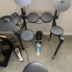 Yamaha Electronic Drum Set