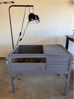Gray Tortoise/Reptile Habitat with Divider and Light