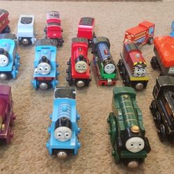 Thomas Trains Lot Of 23