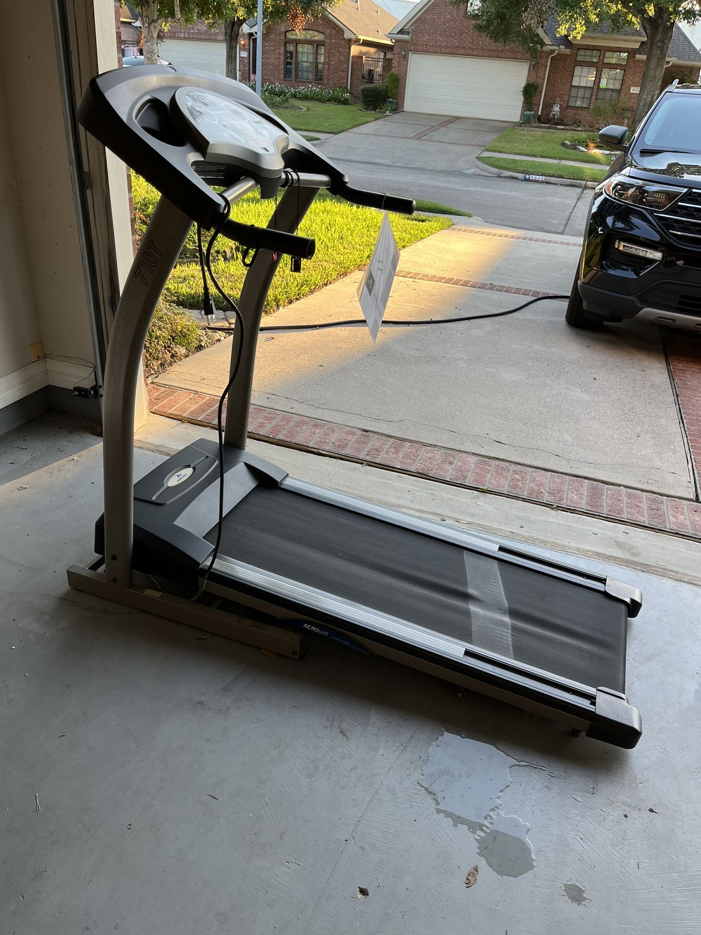 Treadmill - Merit Fitness Model 710T