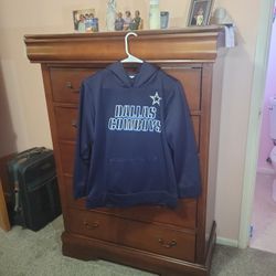 Dallas Cowboys Size / Hoodie/ X L 18-20 Jr 